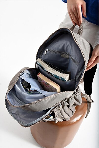 Bagacar Bolsas 1095 Waterproof Imported Crinkle Fabric School and Daily Backpack with Laptop Compartment Mink