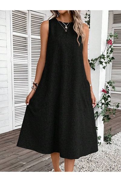 Masspera Crew Neck Pocket Midi Linen Dress
