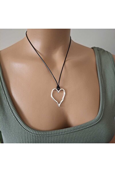 BIJUTERI Deri ipli içi boş kalp kolye