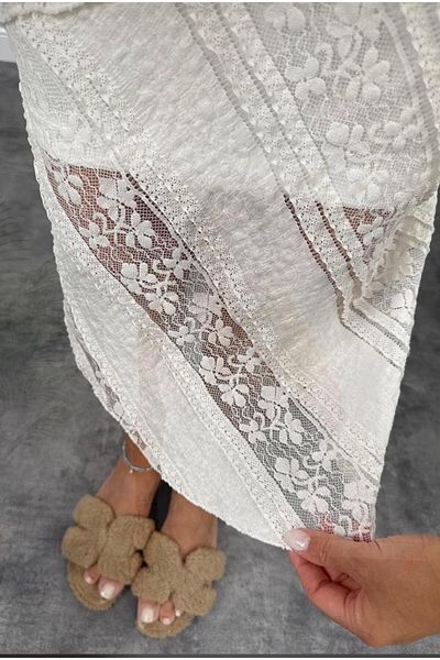 SHOP MY Lycra Inner Lined Lace Skirt