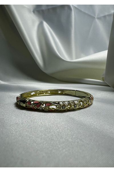 Mutenaura Enameled Handcuff Bracelet