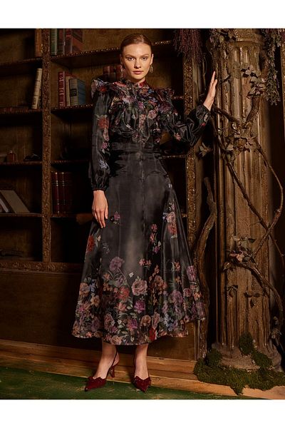 Kayra Floral Pattern Organza Suit Black