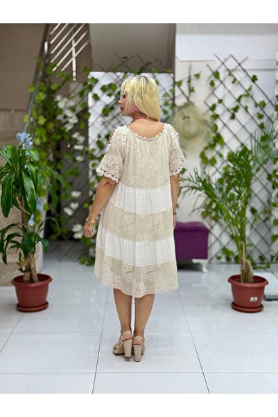 Punta Otantik NC10453 Ιταλικό φόρεμα με μισό μανίκι με δαντέλα από βαμβάκι σε μπεζ χρώμα