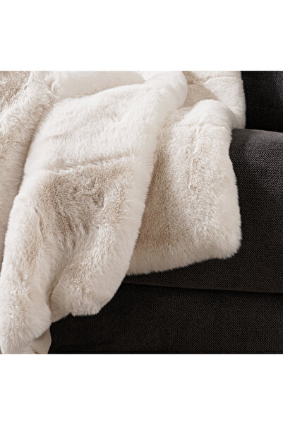 Boutique Blanche Check quilted luxury faux fur cover 130*170cm Ivory