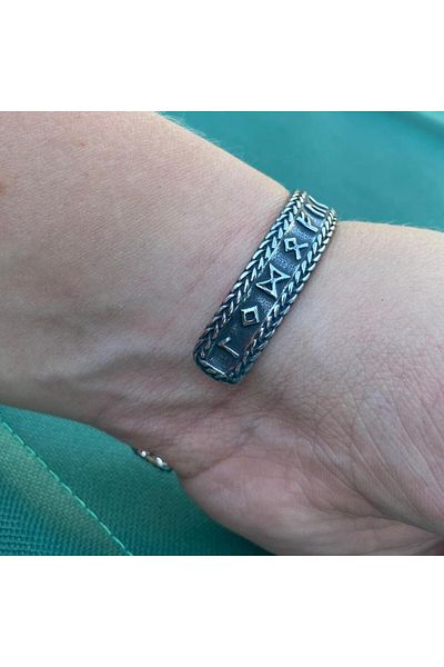 Viking Nordic Mythology Runic Alphabet Tarnish&Rust Free Adjustable 316L Steel Bracelet