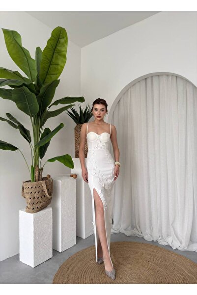 EtikaOnline Askılı Kalp Yaka Gloplu Papatya Detay Uzun Elbise