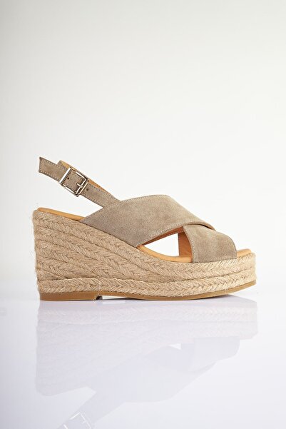 SU SHOE BOUTIQUE NO89 Vizon Hakiki Süet Deri Hasır Dolgu Topuklu Sandalet