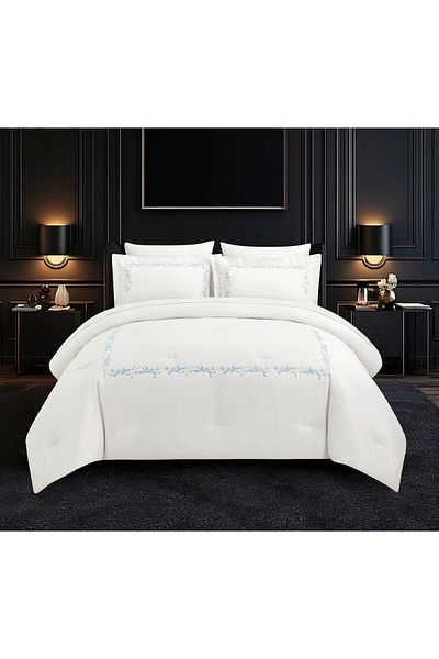 Ferrucci Frochi Embroidered Queen Size Quilt, 7 Piece Set, White, 100% Cotton