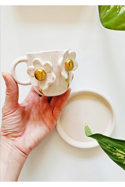 WEBBMODA Handmade Gilded Chamomile Cup