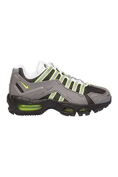 Nike NDSTRKT AM 95 Multicolor Sports Shoes, Size 38.5