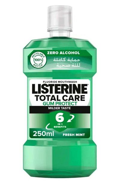 Listerine Mouthwash Teeth & Gum Defence Milder Taste Soft Mint 250 ml