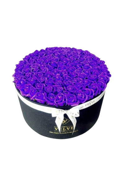 velve Aranjament floral 101 trandafiri de sapun, in cutie cadou cu felicitare...