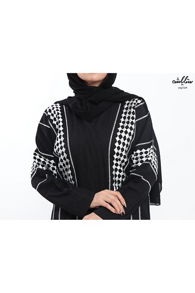 Stylish Black Bahraini wrap abaya