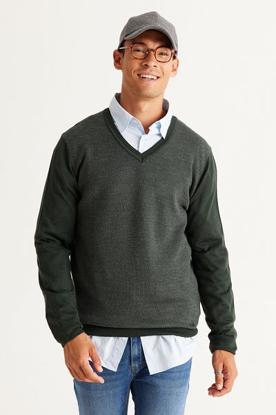 AC&Co / Altınyıldız Classics Men's Green-Gray Wool Standard Fit Regular Cut V-Neck Knitwear Sweater