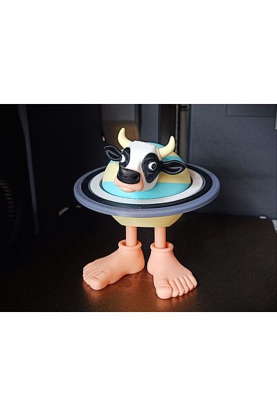 petadora La Vaca Saturno Saturnita Articulated Toy Italian Brainrot