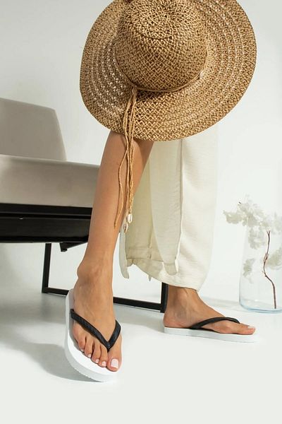 SEZ AYAKKABI Unisex Flip Flops Garden Pool Beach Slippers Suitable for Daily Use