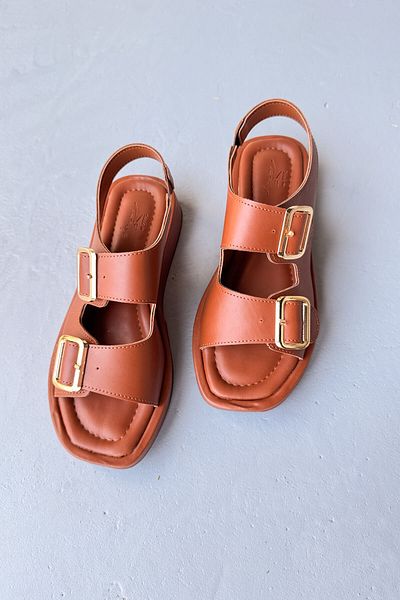 Cappmoda Ayk-1021 Tan Gold Buckle Urban Comfort Sandals