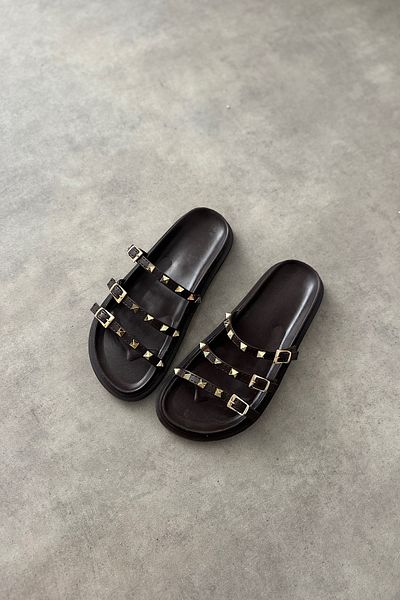 SHOEBELLAS Γυναικείες παντόφλες Eyte Bitter Brown Skin Gold Studded Λεπτομερείς