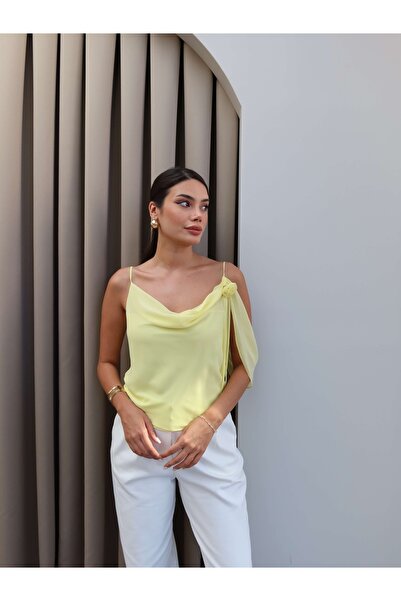 ESRAHELVACI Romantic Floral Buckle Strap Blouse