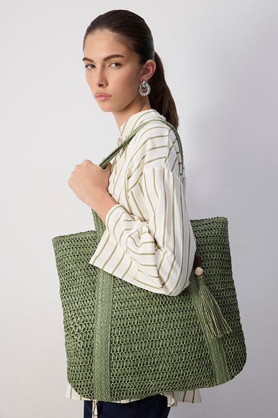Touché Privé Tassel Straw Handle Bag