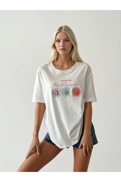 Ecenin Favorileri 100% Cotton Long Floral Patterned White Crew Neck Women's T-Shirt
