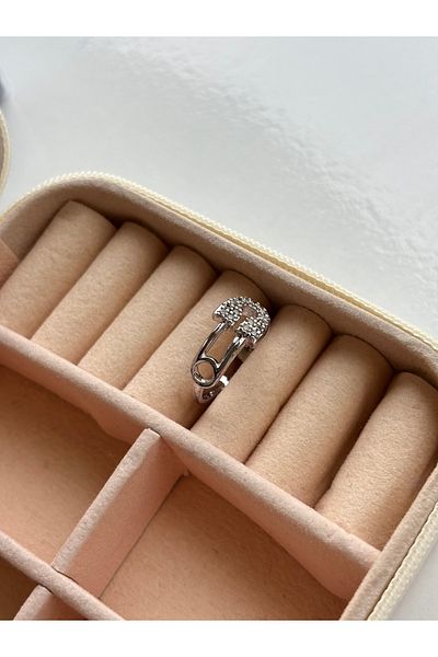 Ressia Needle Design Ring