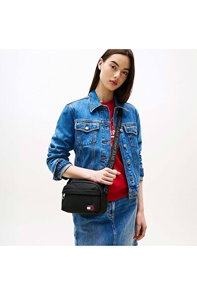Tommy Hilfiger Ess Daily Çapraz Askılı Çanta
