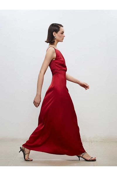 LC Waikiki Soulife Burgundy Boat Neck Strap Satin Evening Dress