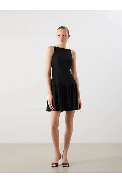 LC Waikiki Lcw vision black crew neck a-line poplin mini dress