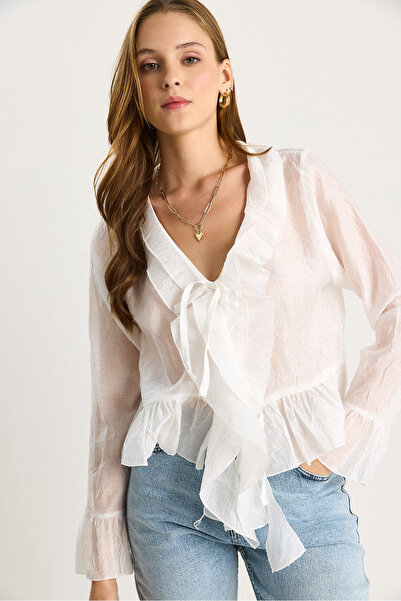 Bianco Lucci Kadın Dokulu Volanlı Hafif Transparan Modal Bluz 60282030