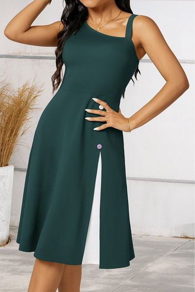 Monapera Crepe Dress with Strap Side Button Detail
