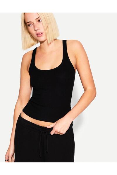 JustMORE قميص داخلي نسائي أساسي بحزام سميك