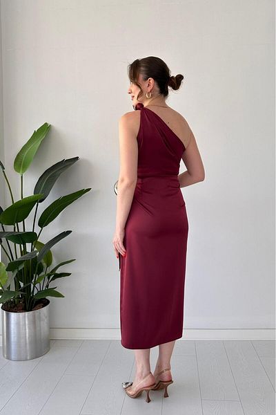 MaziButik Shoulder Knot Satin Dress Burgundy