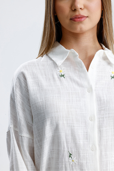 MİRAŞE MODA قميص ELANOR ORGANIC من الكتان المطرز بالشانتوكي والبابونج (مقاس ك...