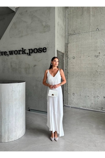 Butik Uzun beyaz yazlık elbise