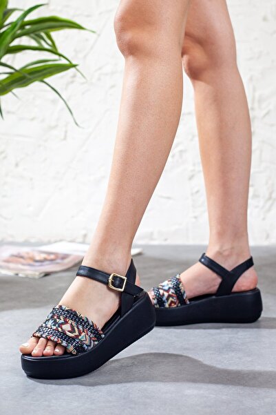 Adım Adım Γυναικεία μεταλλικά πέδιλα με διπλή πόρπη