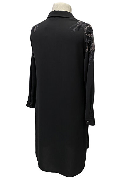 Giyinen Mağazaları Black Hüma Shirt Collar Stylish Stone Embroidered Front Buttoned Crepe Tunic