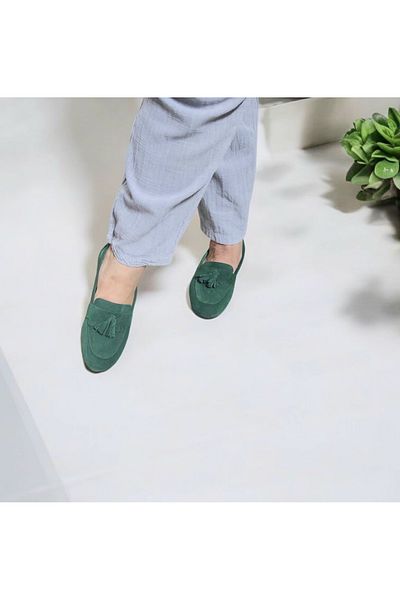 GokceKundura06 Mocasini confortabili si eleganti din piele naturala din piele intoarsa cu ciucuri