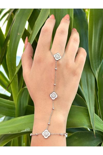 BY YASİN TOPÇU Moonlight Clover Hand Chain