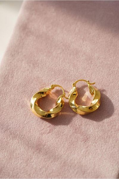 AŞIK ACCESSORIES Curved Hoop Earrings