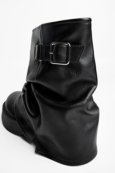 Bershka Düz, tokalı pantolon botu