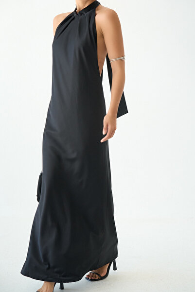 LOOSH Kadın Siyah Halter Yaka Sırt Dekolteli Saten Elbise