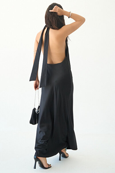 LOOSH Kadın Siyah Halter Yaka Sırt Dekolteli Saten Elbise
