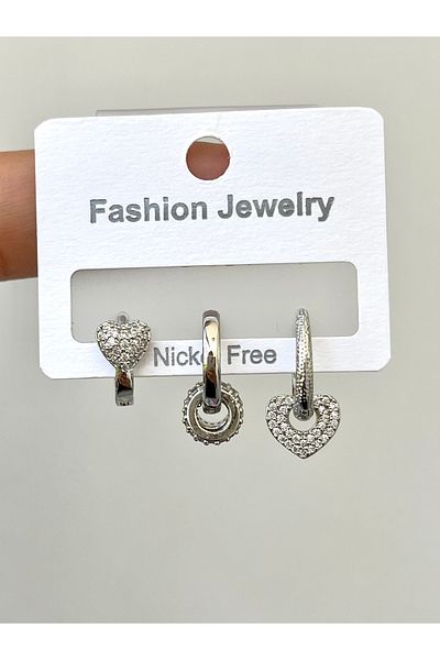 Twinssis Accessories مجموعة من 3 أقراط فضية اللون على شكل قلب