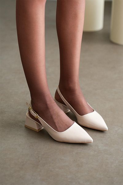 Brielfy 5 cm Low Heeled Patent Leather Shoes – Gold Buckle, Neolit ​​Sole, Casual and Special Occasion Elegance
