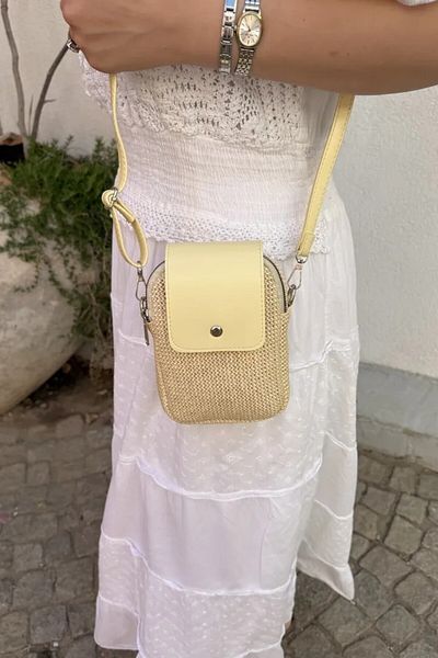 LEONAS Mini geantă de umăr și crossbody cu capac din piele cu detalii din paie Jeremi Yellow