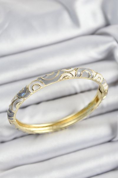 MBB ETİCARET Mineli Brass Gray and White Spiral Motif Gold Color Women's Handcuffs - Tj-Bb7368