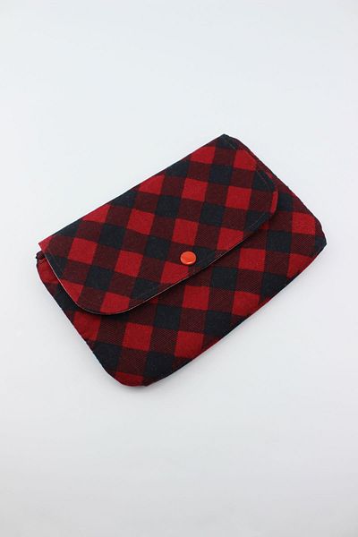 İLKYAZ Plaid Pattern Multifunctional Snap Accessory Zipper Closure Claret Red Wallet