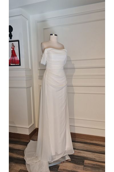 makbuleofficial White Chiffon Draped, Tail, Fish Model Promise Engagement Wedding Dress