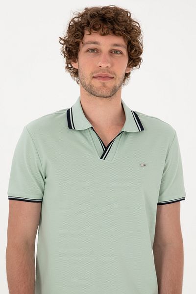 U.S. Polo Assn. Men's Slim Fit Collar Water Green T-Shirt 50306872-Vr048